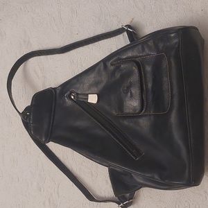 Carryland Triangle Backpack